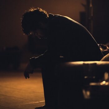 How Exposure to Conflict on Social Media Influences War Trauma